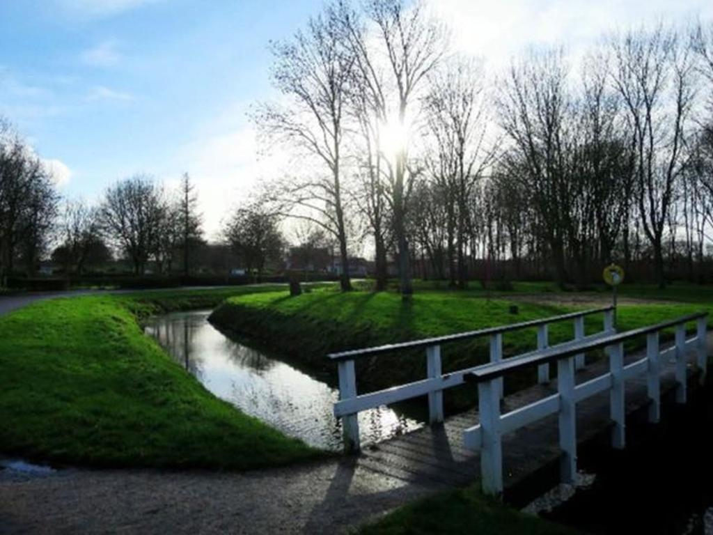 Beach Chalet 207 room 6